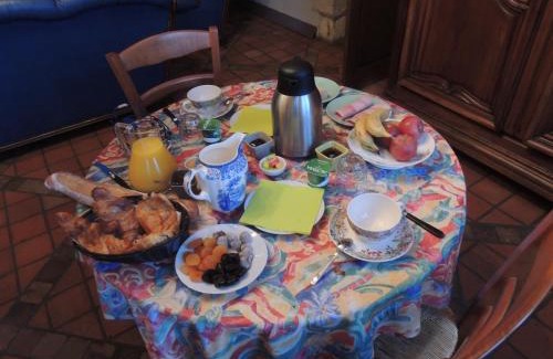 Batilly-en-Puisaye Bed & Breakfast | Chambres d'hôtes La Colinière
