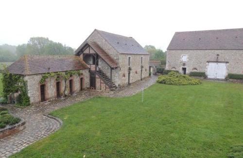 Batilly-en-Puisaye Bed & Breakfast | Chambres d'hôtes La Colinière