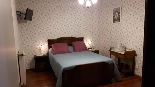 Sainte-Mere-Eglise Bed & Breakfast | Chambres d'Hôtes et Table d'Hôtes- Valentine 44