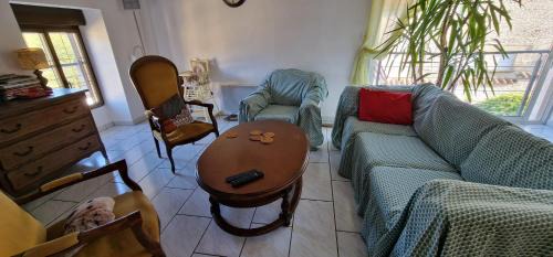 Spoy Bed & Breakfast | Chambres d hôtes chez Georges