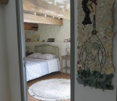 Meillac Bed & Breakfast | Chambres d'hôtes Chez Yves et LiLi