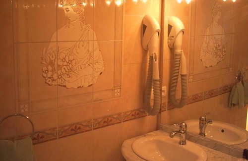 Cauterets Bed & Breakfast | Chambres d'Hôtes La Balaguère