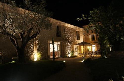 Collias House | Chambres d'Hôtes La Maison de Léonie