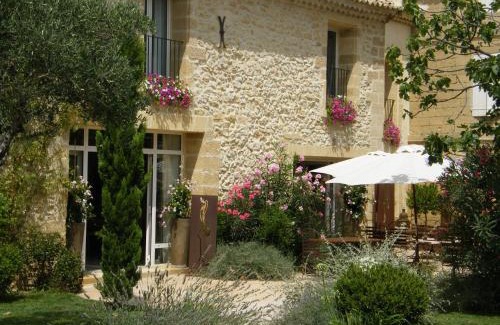 Collias House | Chambres d'Hôtes La Maison de Léonie