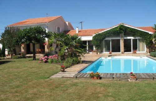 Bressuire Bed & Breakfast | Chambres d'Hôtes Le Mûrier