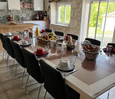 Saint-Pantaleon Bed & Breakfast | Chambres d'hôtes Le Malbouyssou