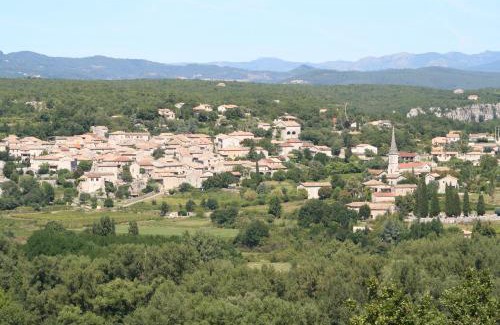 Chauzon Bed & Breakfast | Chambres d'hôtes les Clapas