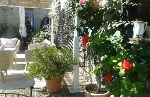 Cagnes-sur-Mer Bed & Breakfast | Chambres d'hôtes Les Terrasses du Soleil