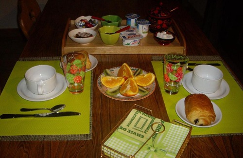Thenesol Bed & Breakfast | Chambres d'Hôtes Les Pierres Taillées