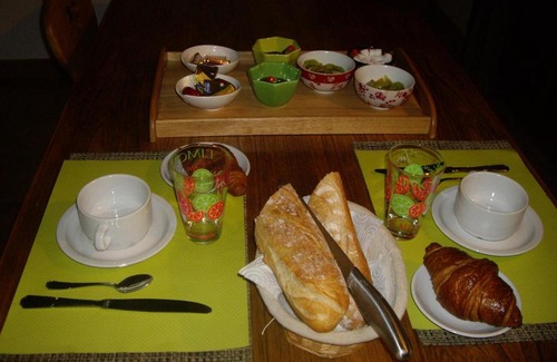 Thenesol Bed & Breakfast | Chambres d'Hôtes Les Pierres Taillées