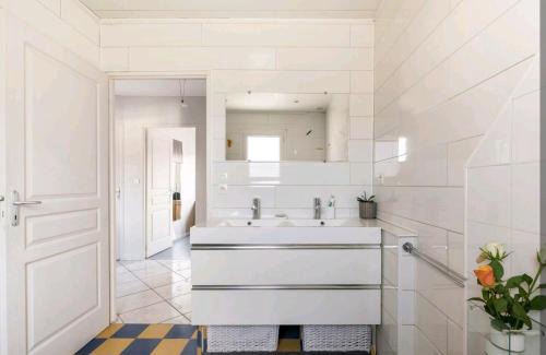 Veauche House | Chambres dans villa lotissement calme