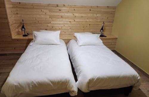 Charchilla Bed & Breakfast | Chambres Jura Sud