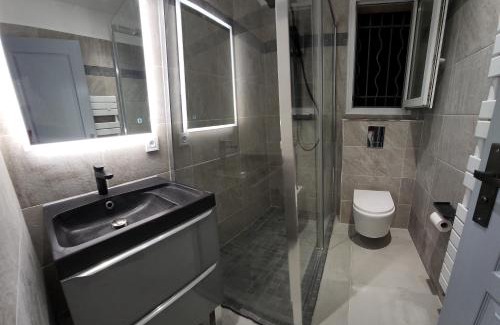 Boulouris-sur-Mer House | Chambres privées dans Villa des Lauriers