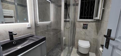 Boulouris-sur-Mer House | Chambres privées dans Villa des Lauriers