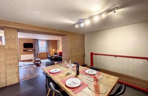 Chamonix City Centre Apartment | Chamonix centre: Appartement 2 chambres, terrasse, 4-6 pers, proche commerces - FR-1-507-16