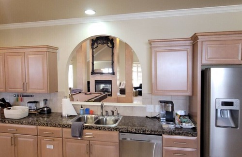 San Angelo House | Chandelier House in Texas