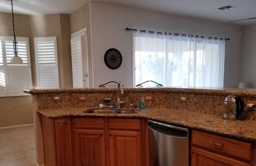 Cooper Commons House | Chandler Home · Wonderful and Spacious 3bd/2ba Oasis in Chandler!