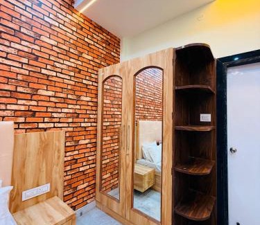 Mahmoorganj House | Chandra Homes