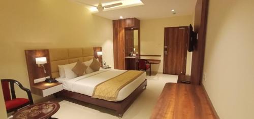 Dharmapuri Hotel | Chandra Residency