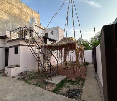 Jhusi House | Chandrika Residency