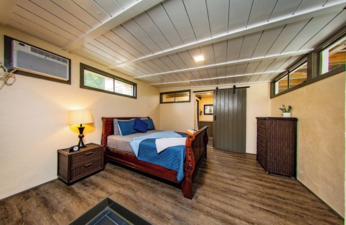 Frederiksted Hotel | Chaney Room - 1 queen bed & sleeper Sofa - Great historic 1st floor cottage Unit