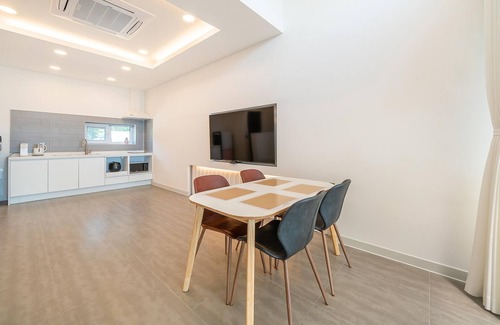 Tagu House | Changwon 055 Poolvilla