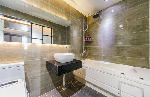Masan Hotel | Changwon Masan Hotel BNB