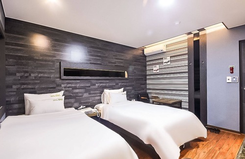 Masan Hotel | Changwon Masan Hotel BNB