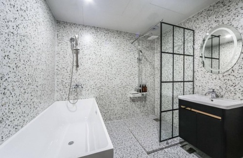 Changwon Hotel | Changwon Myeongseodong Hotel Laon