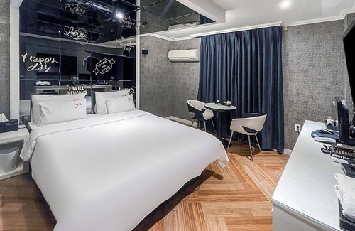 Changwon Hotel | Changwon Myeongseodong YO