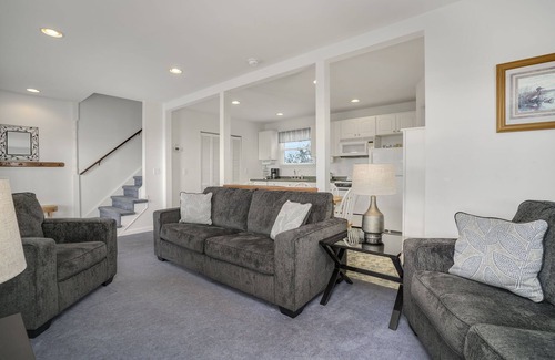 Chincoteague House | Channel Lookout - Water views & public dock!