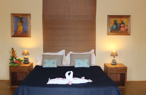 Blue Bay House | Chantauvent Guesthouse