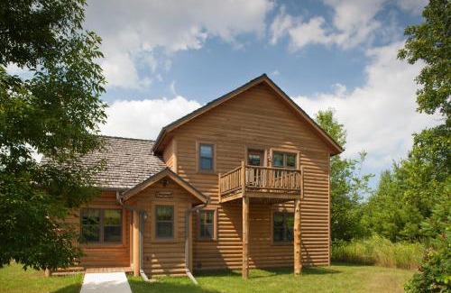 Sturgeon Bay Bed & Breakfast | Chanticleer Cabins