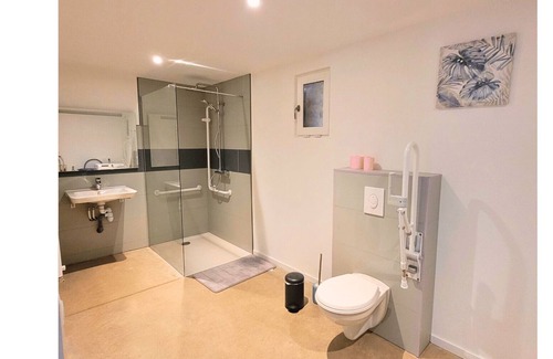 Saint-Helen House | "chantoiseau" Gîte Spacieux et Apaisant Avec SPA Extérieur Privatif