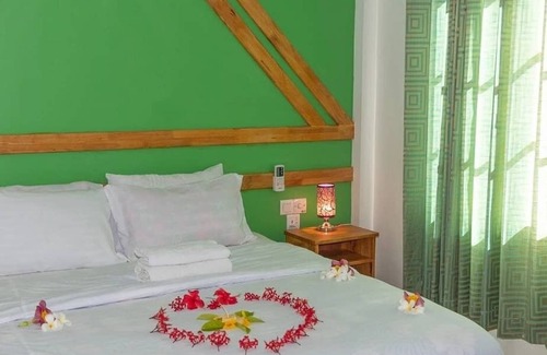 Maafushi Bed & Breakfast | Chao Guesthouse Maafushi - 5 Minutes from Beach