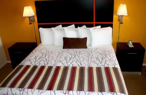 Burlington Hotel | Chaparral Motor Inn