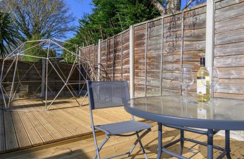 Roundhay House | Chapel Allerton Family Bliss - Near Roundhay Park Pass the Keys
