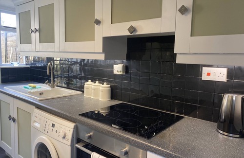 Box Cottage | Chapel Cottage Idyllic Village holiday home nrBath