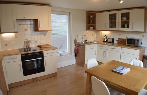 Dartmouth House | Chapel House - Stunning River Views - Balcony - Parking included