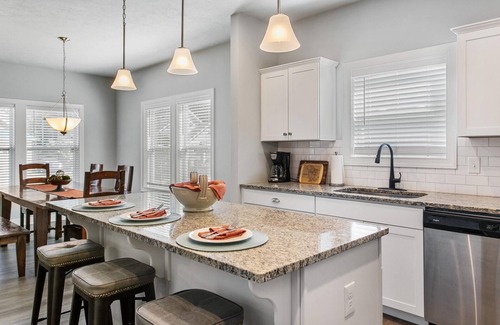 Holland House | Chapel Point | 5 BR | Near Lake Michigan