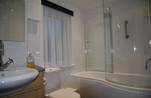 Keith Bed & Breakfast | Chapelhill Croft Farmhouse B&B