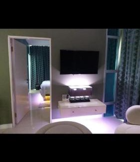 Penal-Debe Hotel | Chaquacabana Resort And Club Beach Club