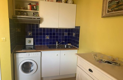 Merville-Franceville-Plage Apartment | Charming 4-Person Duplex with Balcony and Parking in Merville-Franceville