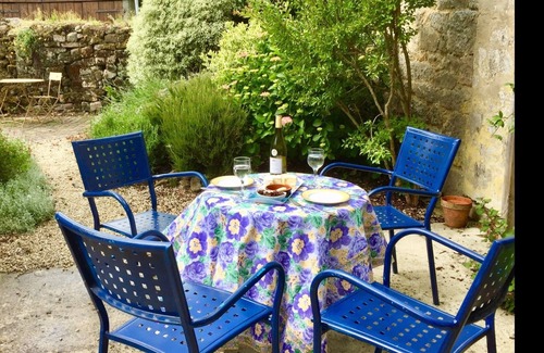 Guemene-sur-Scorff Cottage | Character cottage, beautifully renovated, private walled garden, sleeps 6