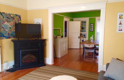 Puget House | Character Craftsman close to Whole Foods and Galbraith Mountain
