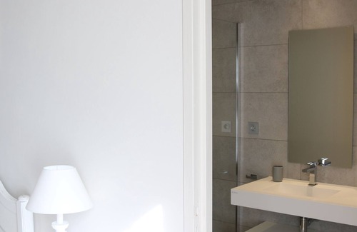 Saint-Siffret Villa | Character farmhouse with swimming pool, 8 minutes from Uzes, ideal for family or friends