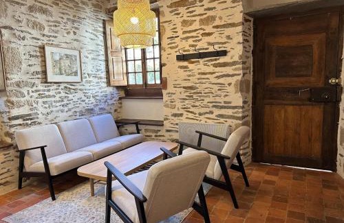 Rochefort-en-Terre House | Character House