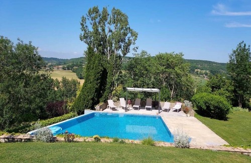 Courbiac House | Character house 12 people