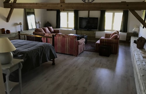 Annebault House | Character house 320 m2 with heated indoor pool in a stud farm