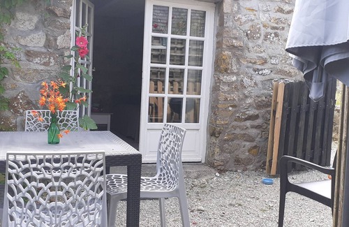 Crozon House | character penty in listed village